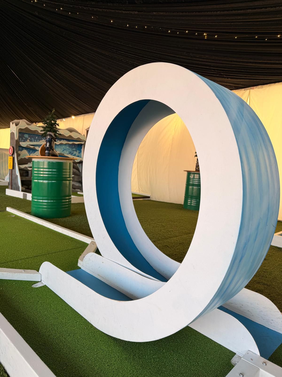 Large ring obstacle on an indoor crazy golf course